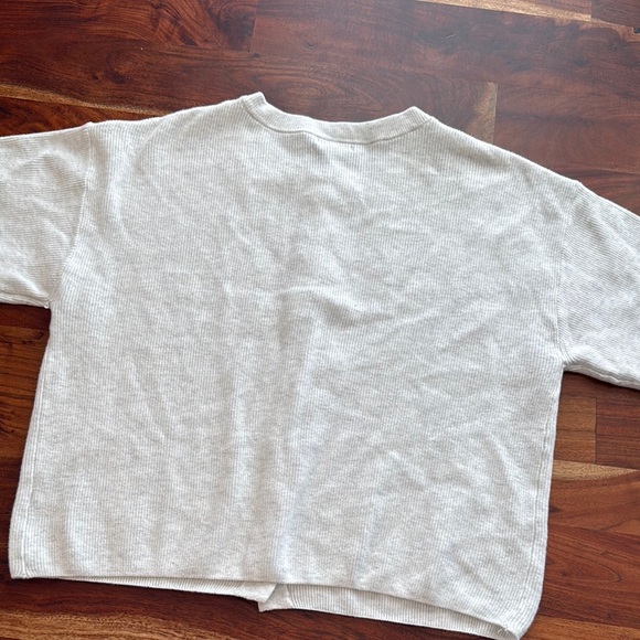 Short Sleeve Cardigan - Picture 5 of 5